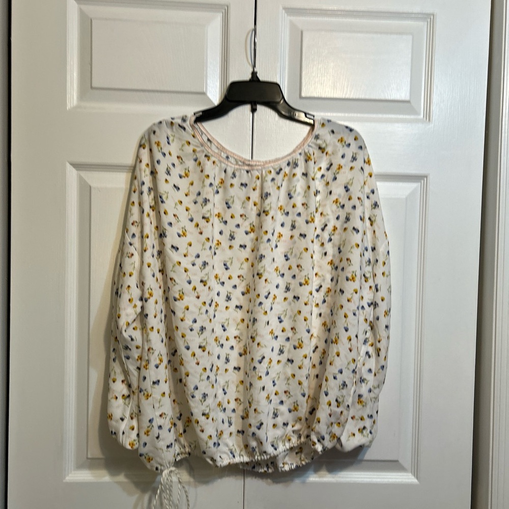NWT Max Studio Oversized Top Drawstring Hem Size M Medium Semi Sheer Multicolor